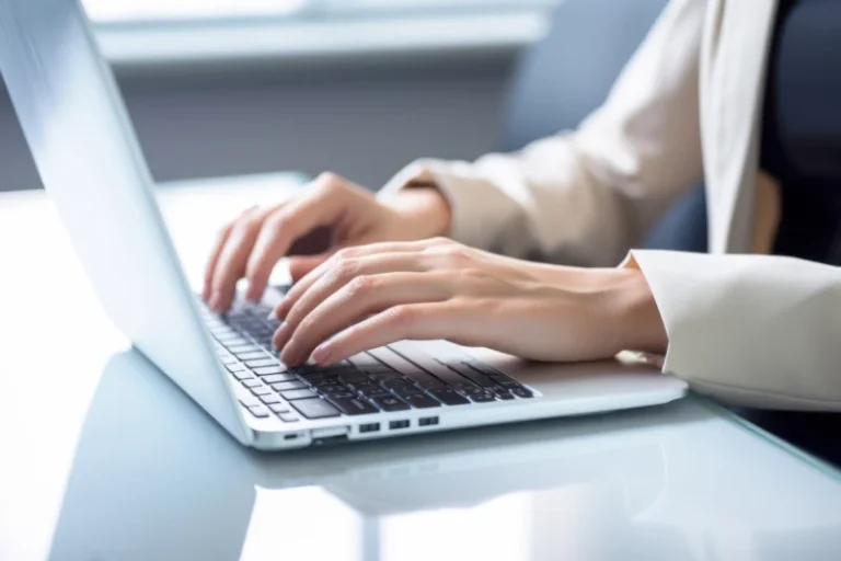 ChatGPTが福利厚生に与える影響とは？事例と今後の展望を解説