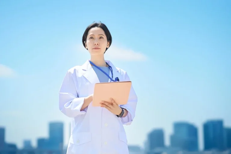 健康診断を受けないとどうなる？休んだら？企業の義務や罰則を解説