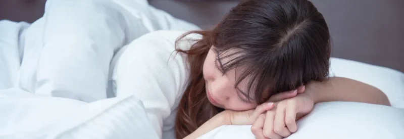 生理休暇の企業事例5選｜法律・取得条件・有給無給の違いを解説のアイキャッチ画像