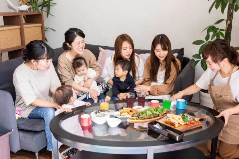 ファミリーデーとは？家族が喜ぶ【11企画】事例紹介！目的やメリットも解説！