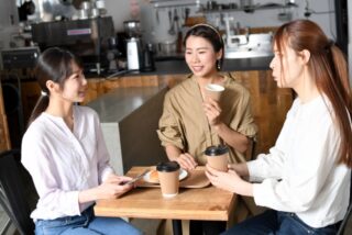 ランチ難民が生まれる原因・理由と個人・企業で行う対策を紹介のアイキャッチ画像