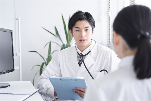 企業が利用できる産業医サービスとは？できることや選ぶ際のチェックポイントを解説のアイキャッチ画像