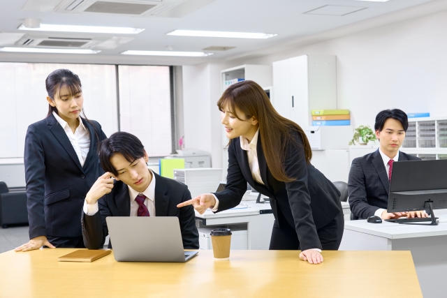新入社員のメンタルヘルス問題への対策は？原因とNG行為、予防方法を解説のアイキャッチ画像