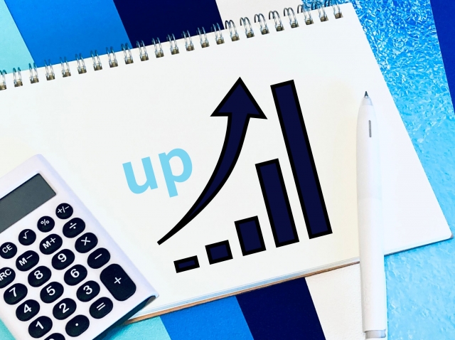 【徹底解説】第三の賃上げとは？福利厚生で給与アップを実現する方法と企業のメリット。波に乗り遅れないための施策を紹介のアイキャッチ画像