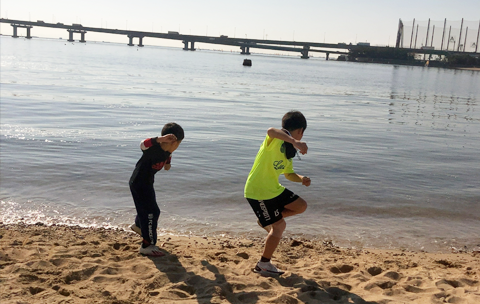 水辺でリラックス